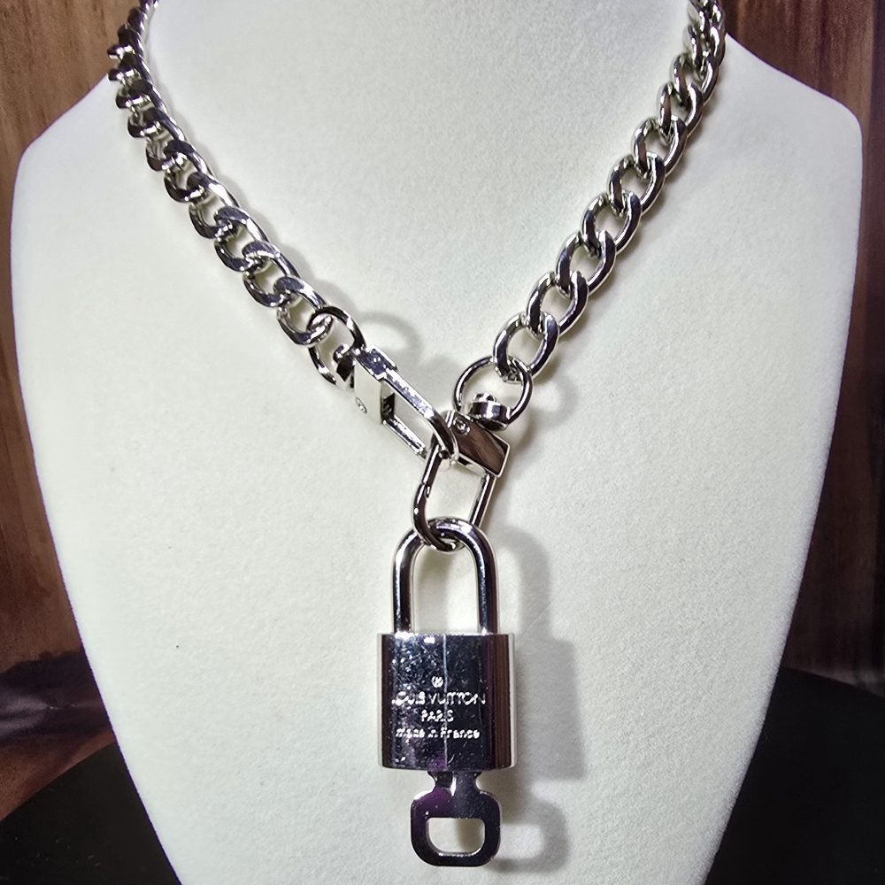 Louis Vuitton Silver Padlock RARE #300 - EUC